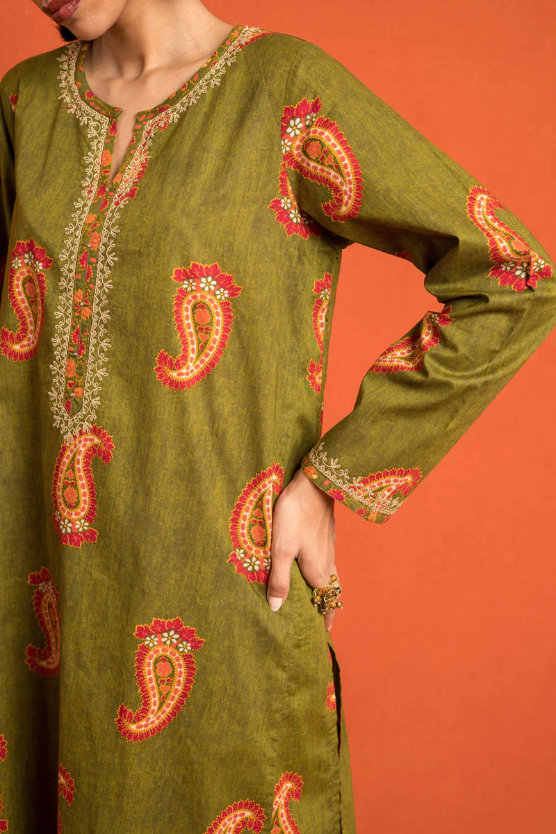 Ambi Embroidered Duo - Image 7