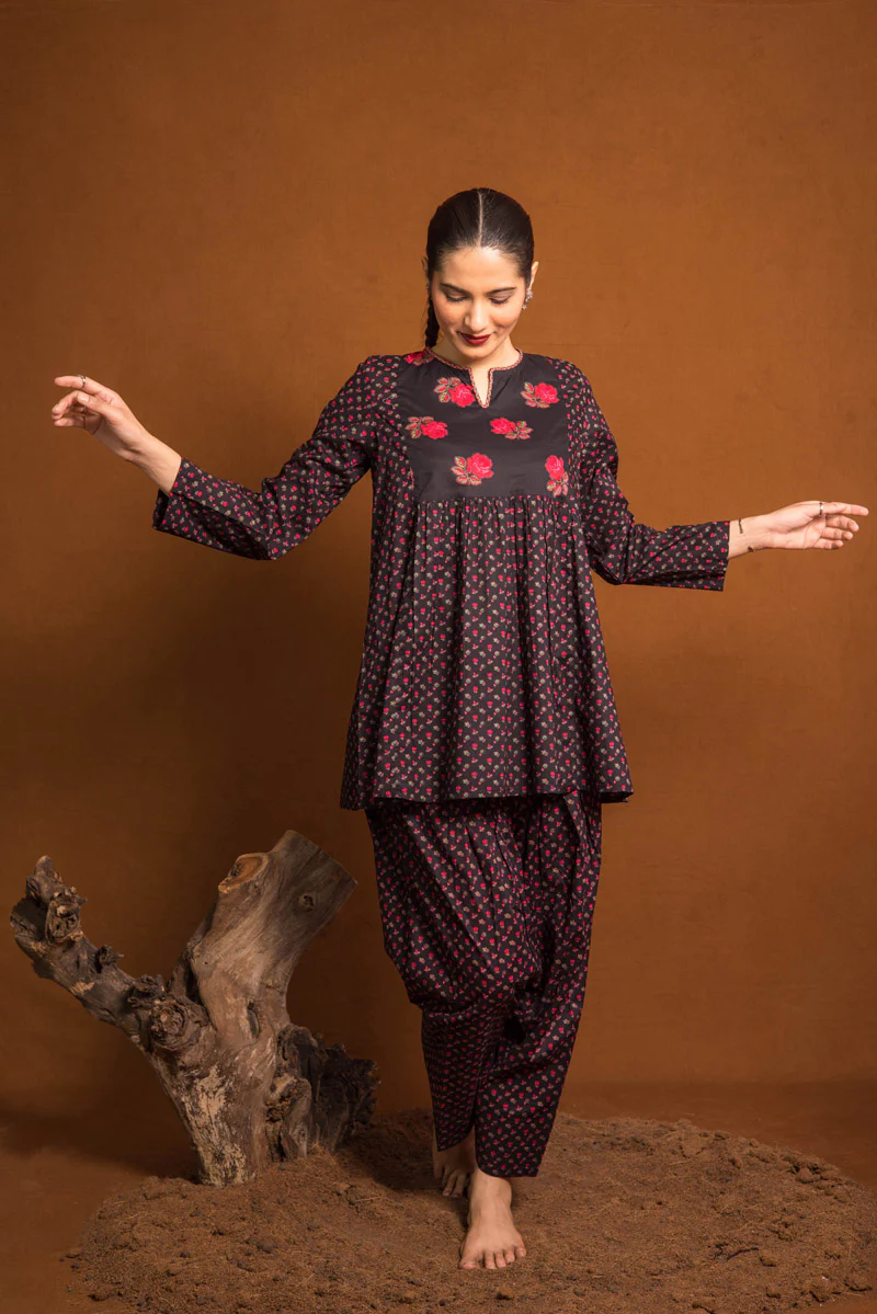 Russian Roses Peplum - Image 3