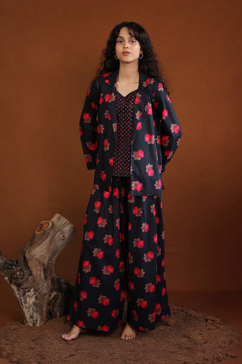 Russian Roses Rebel - Image 2