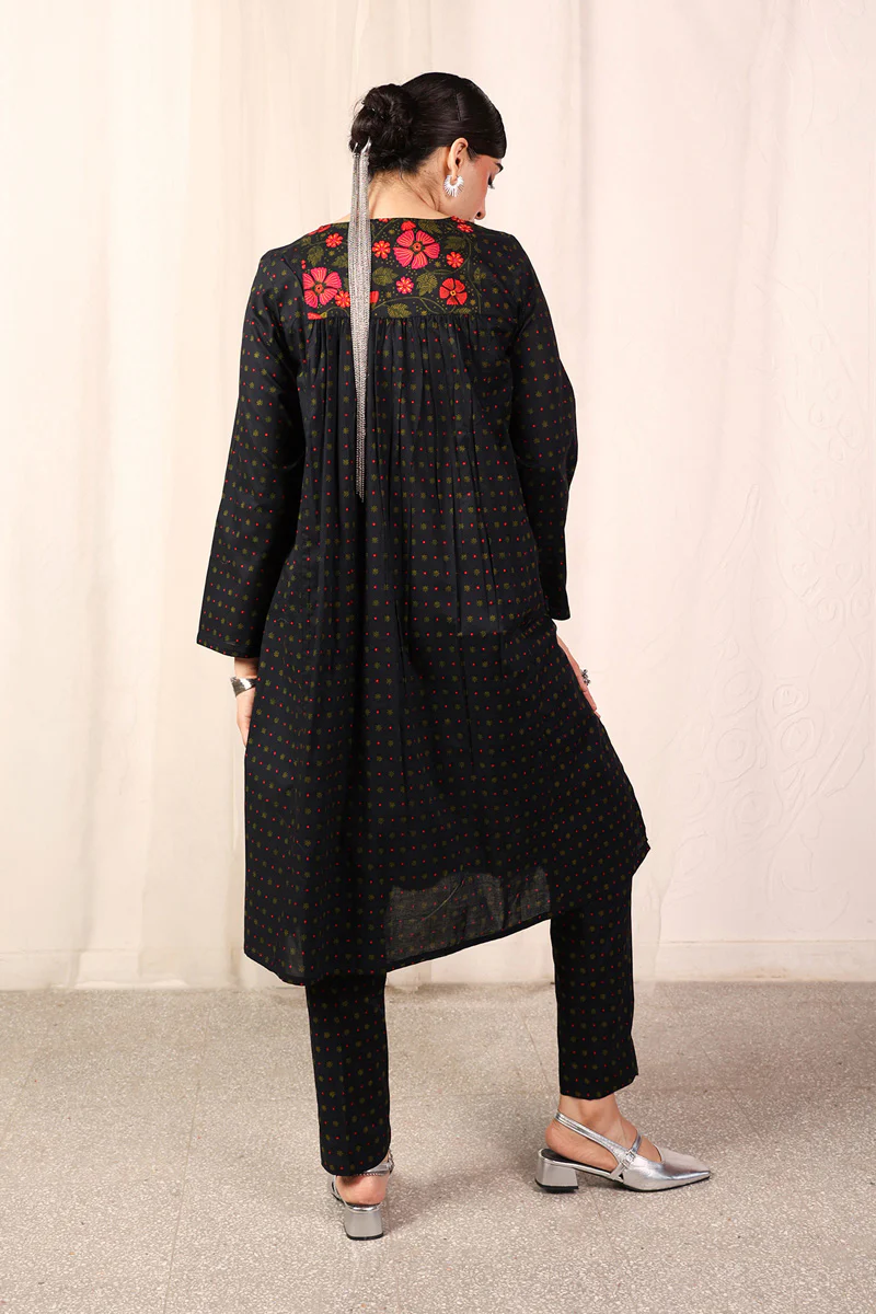 Floret Flared 2 Piece - Image 13