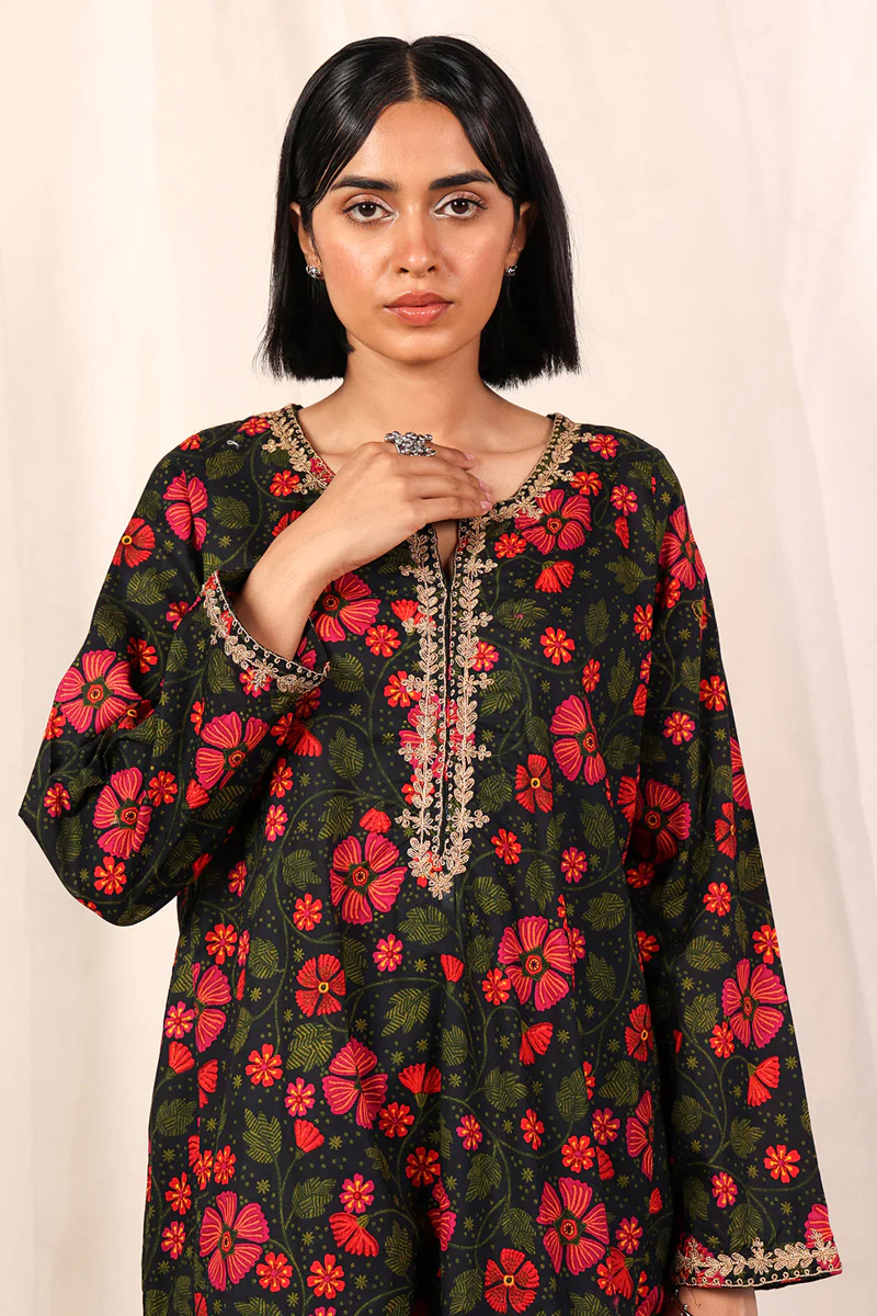 Embroidered Floret 2 Piece Set - Image 13