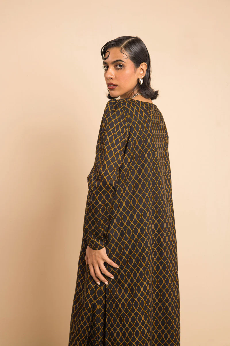 Puffed Charbagh 2 Piece - Image 4