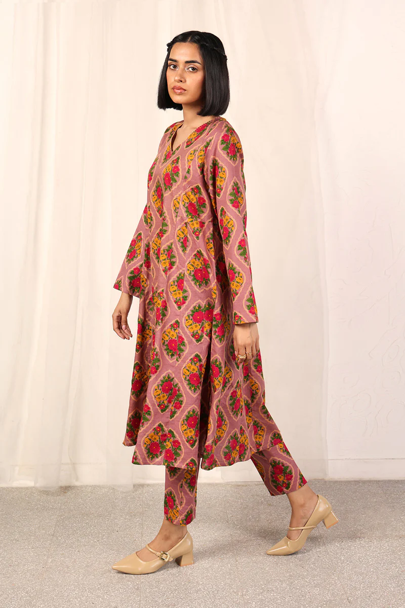Flared Charbagh 2 Piece - Image 13