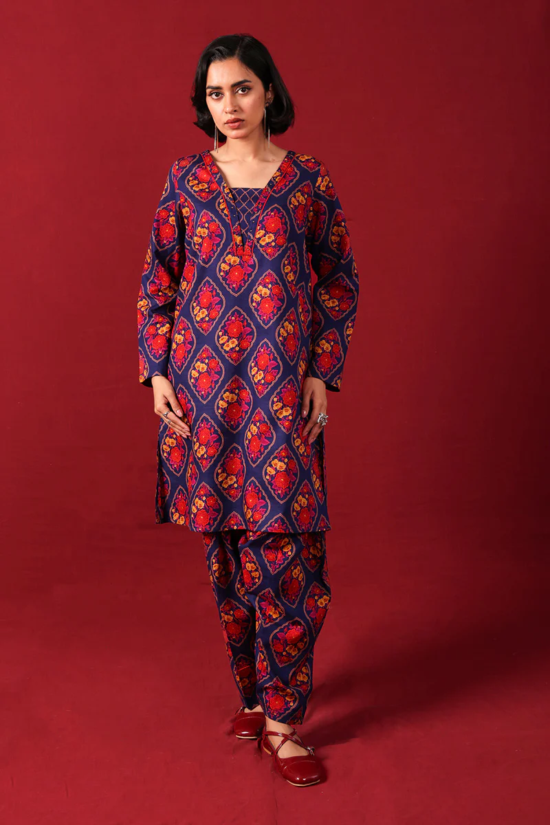 Coordinated Charbagh 2 Piece - Image 12