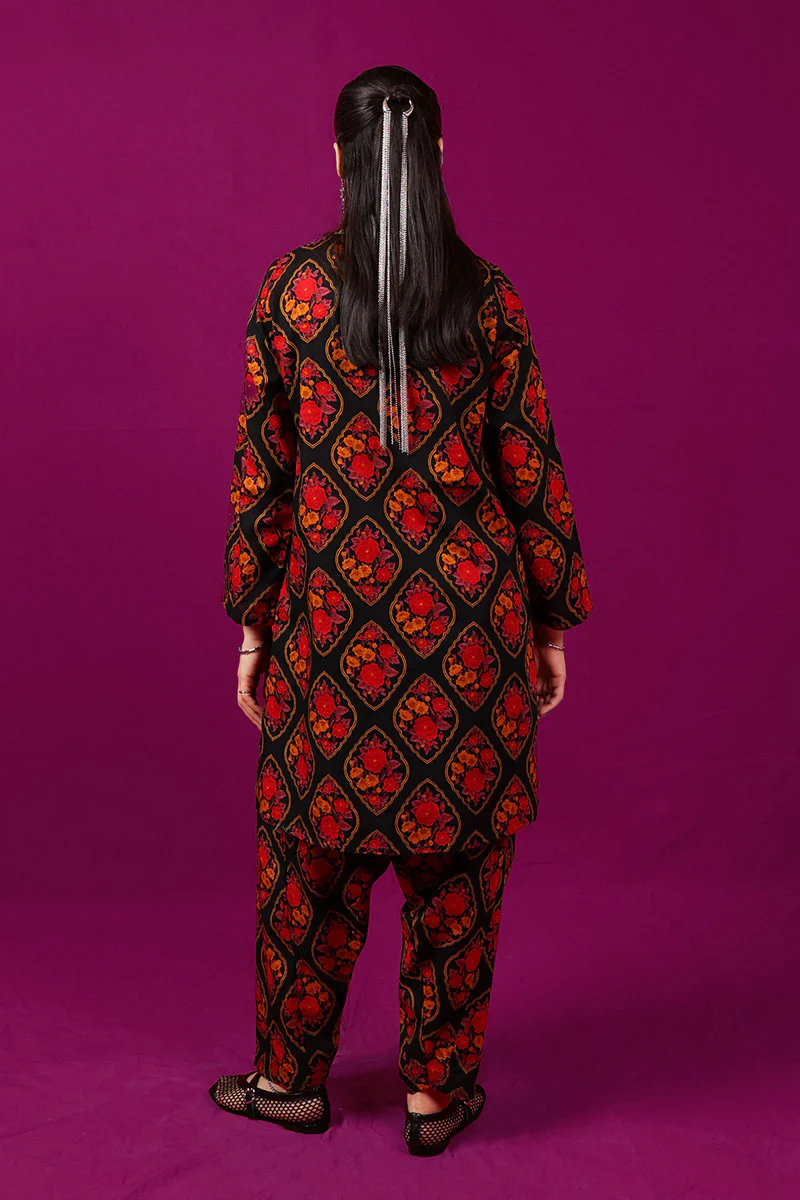 Coordinated Charbagh 2 Piece - Image 5