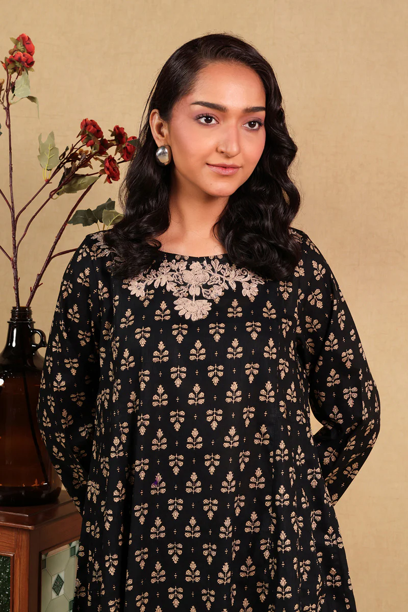 Embroidered Chaap 2 Piece Set - Image 10
