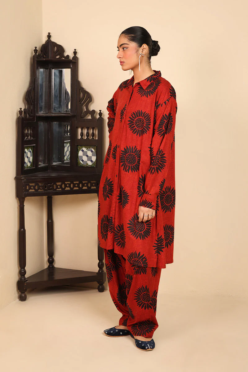 Collared Sunflowers 2 Piece - Image 14