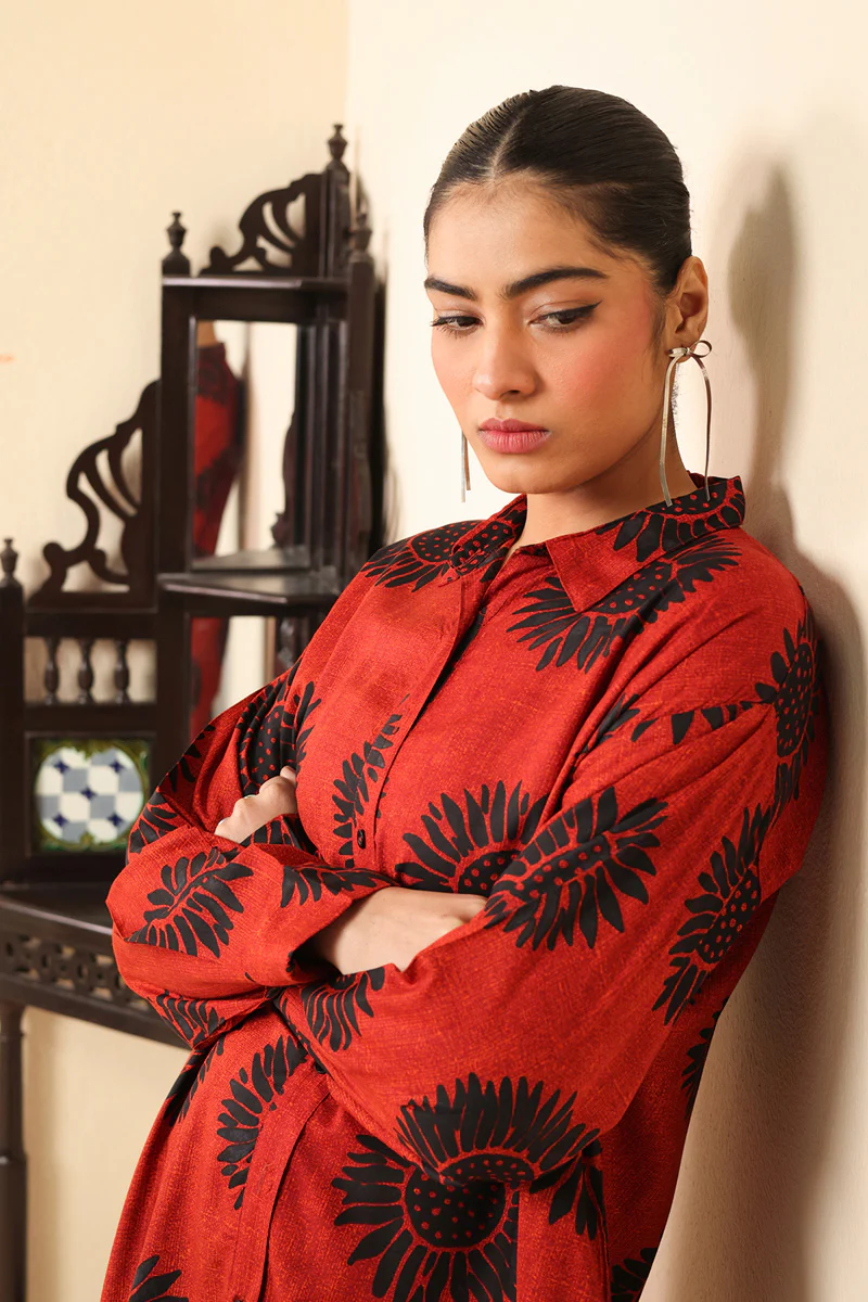 Collared Sunflowers 2 Piece - Image 7