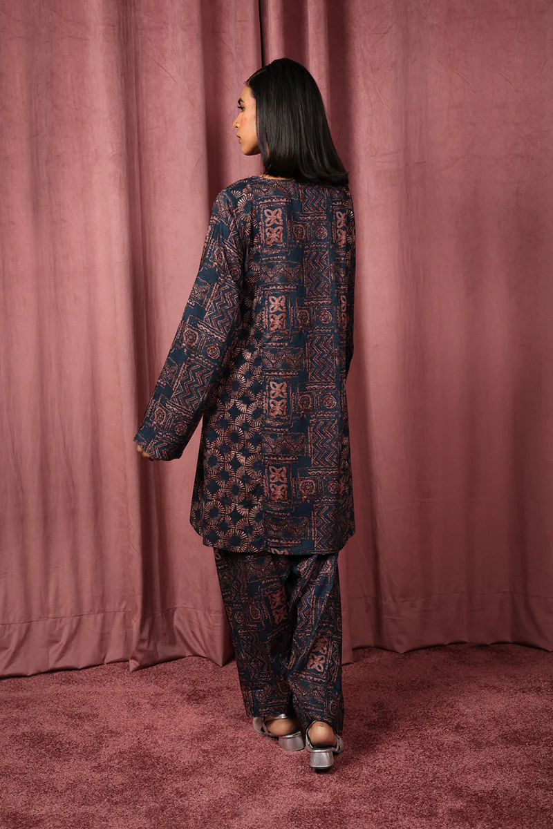 Vivid Batik Bliss Dual-Set - Image 10