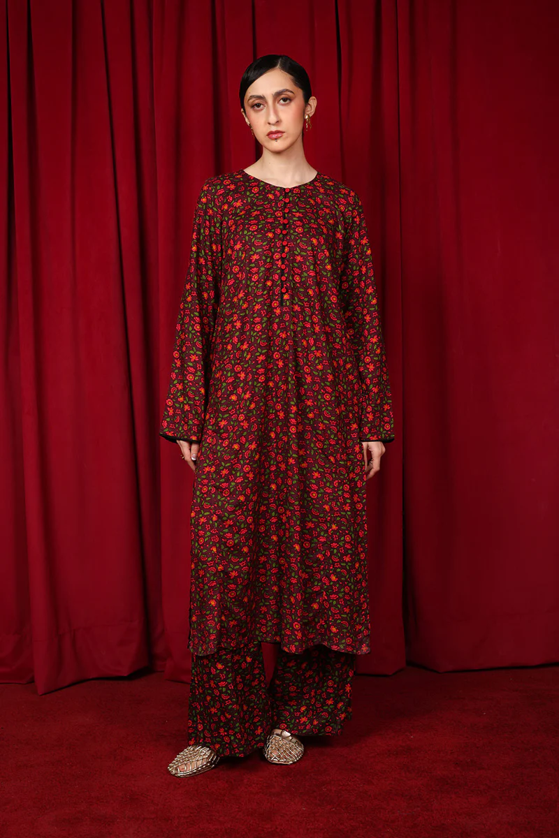Buttoned Dutch Chintz Suit - Image 11