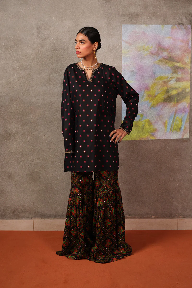 Kutch Kahani Artful Wear - Image 3