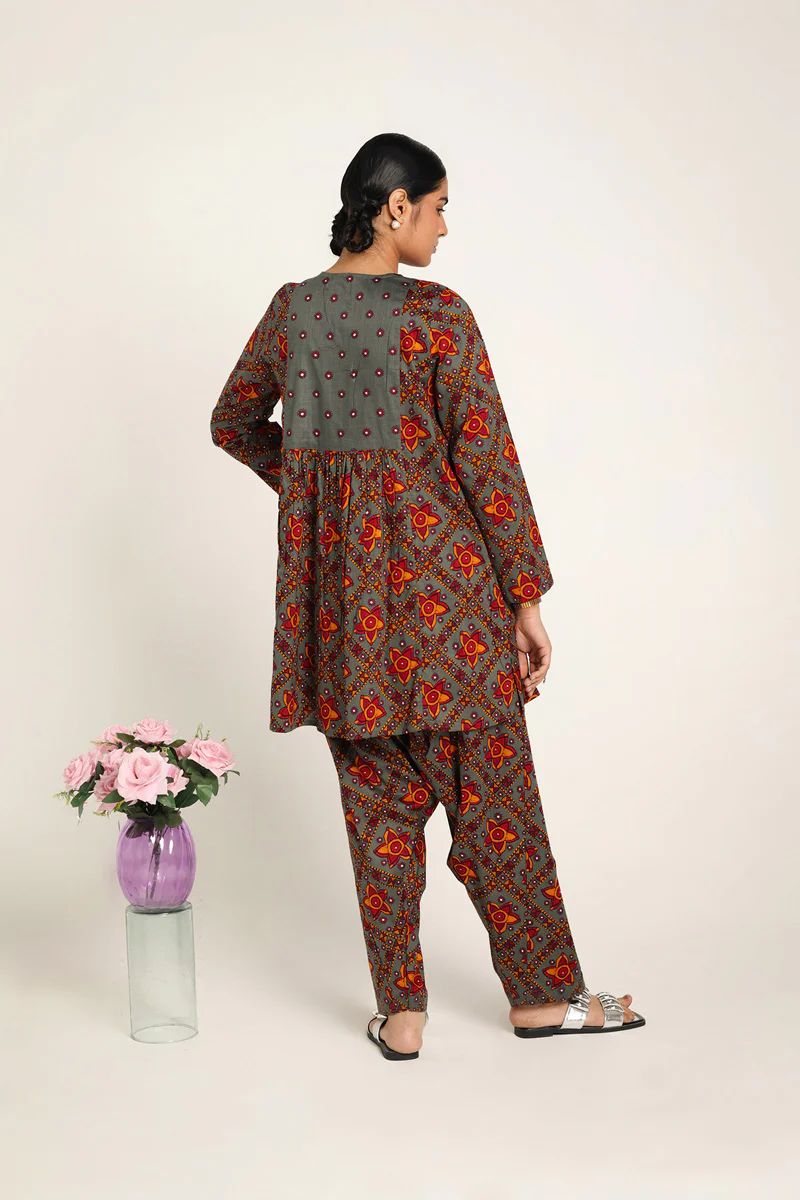 Kutch Kahani Ethnic Duo - Image 13