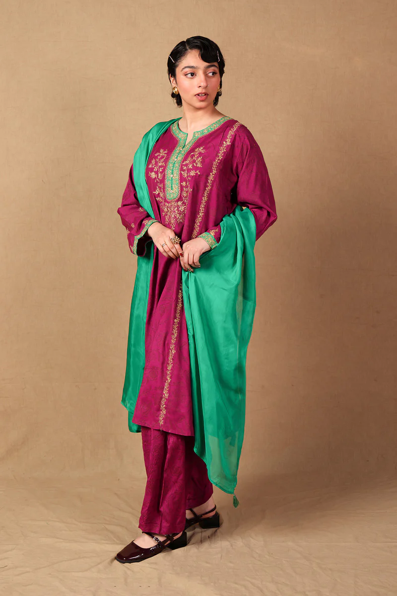Vibrant Bahar Bano 3 Piece - Image 9