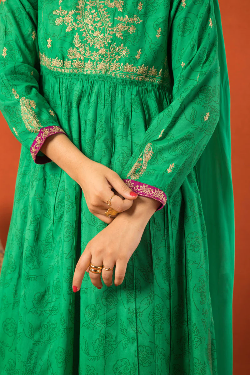 Regal Bahar Bano 2 Piece - Image 6