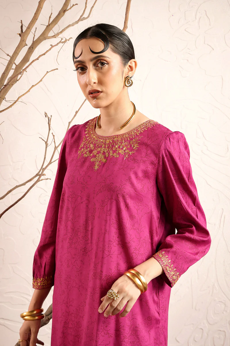 Bahar Bano 3 Piece Suit - Image 4