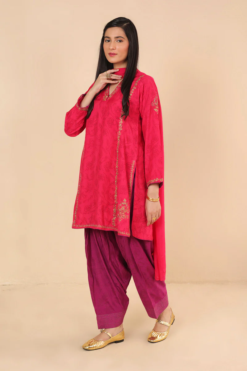 Fakharana Bahar Bano 3 Piece - Image 6