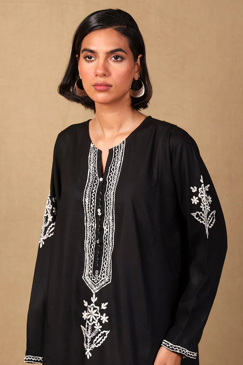 Motif Grey Scale 2 Piece - Image 2