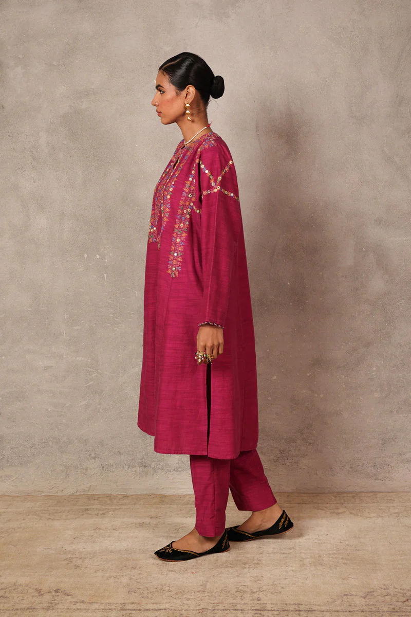 Nursitan Jahan Suit - Image 10