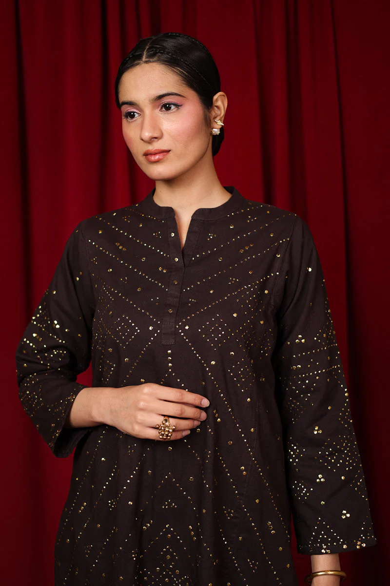Chunri Silsala Suit - Image 13