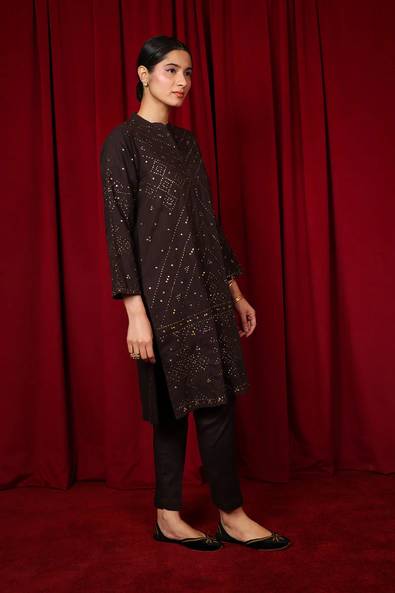 Chunri Silsala Suit - Image 15