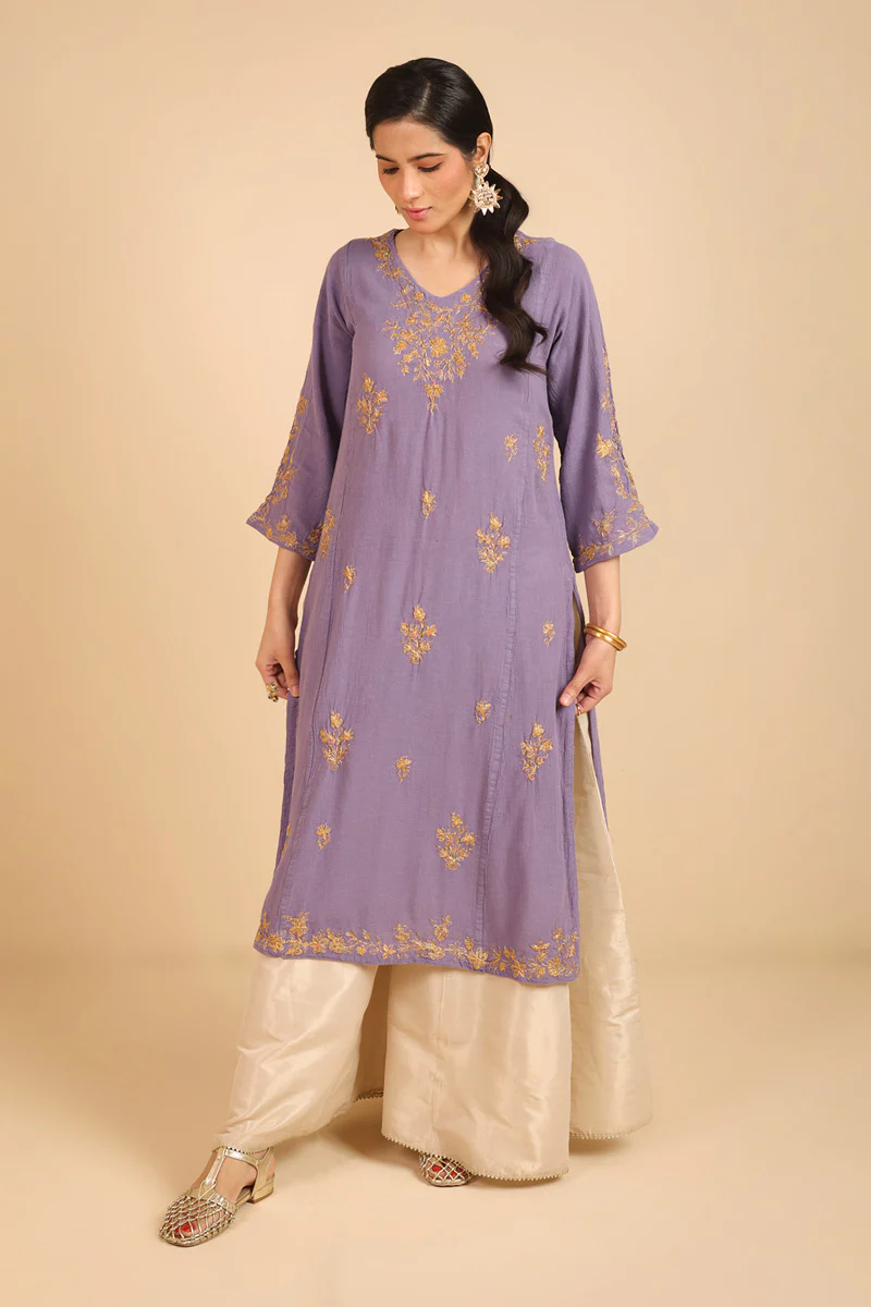 Embroidered Sona Chandi Kurta - Image 2