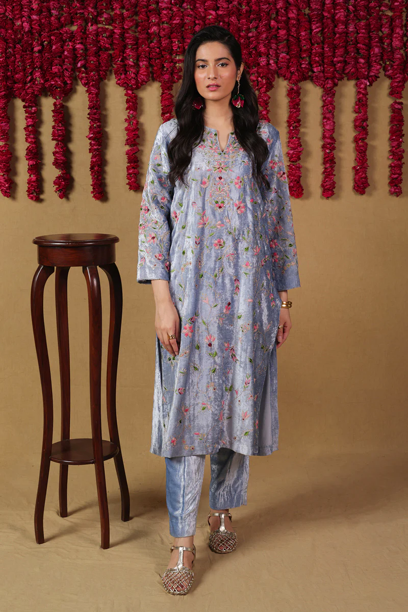 Marorri Velvet Chintz 2-Piece Suit - Image 3