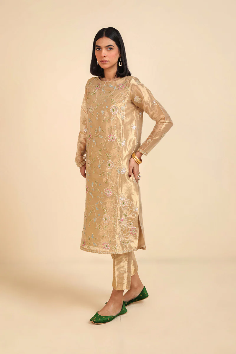 Sunehri Chadder Drape Suit - Image 7