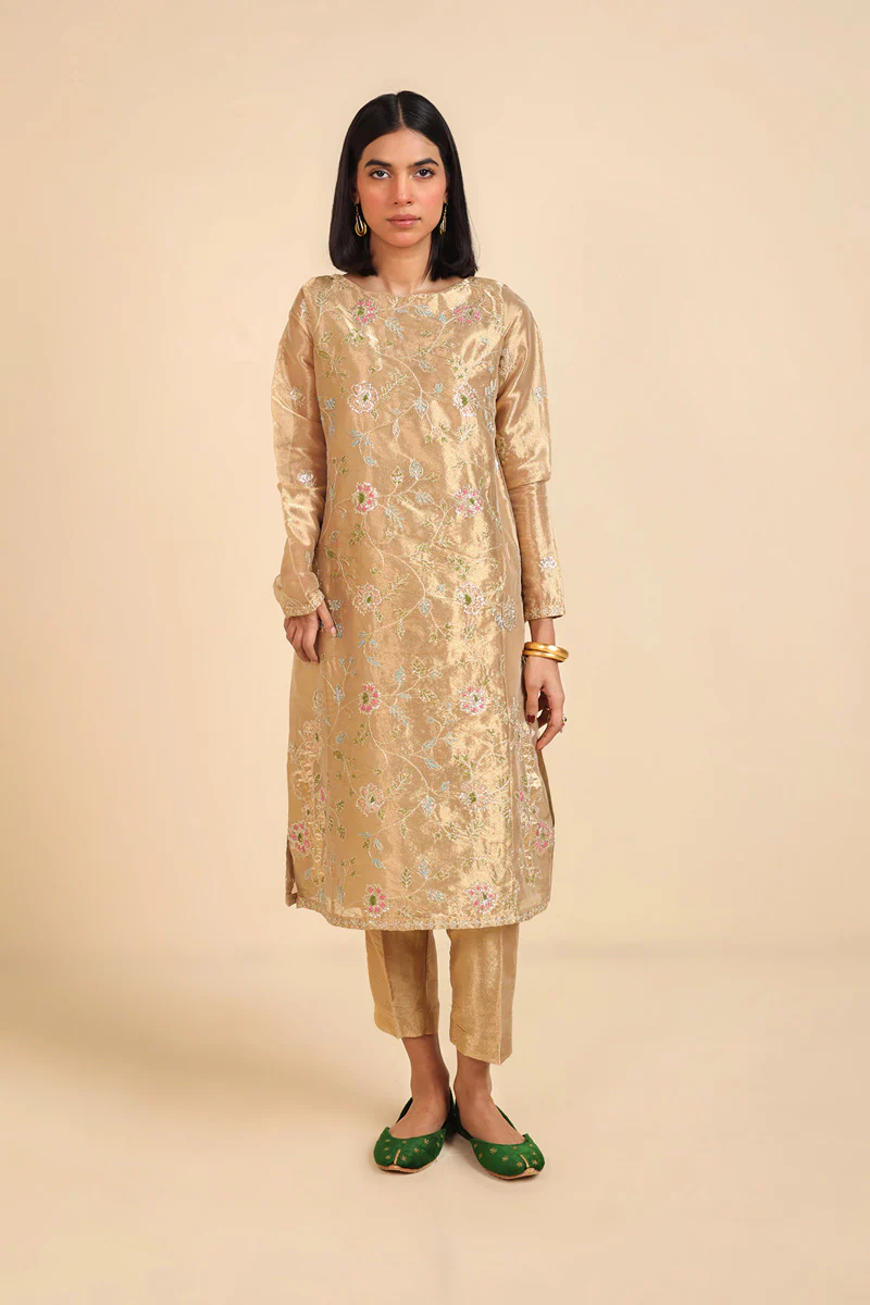 Sunehri Chadder Drape Suit - Image 8