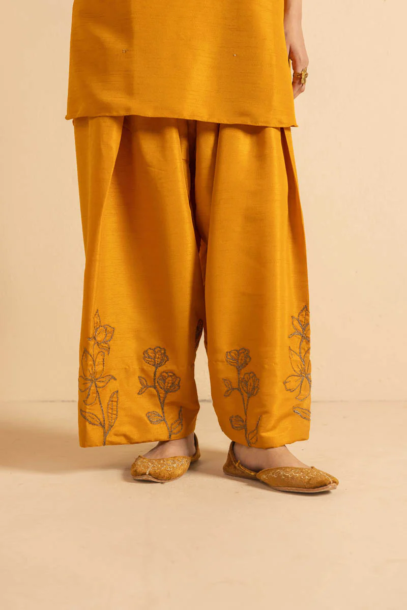 Gul Dori Feels 2 Piece - Image 3