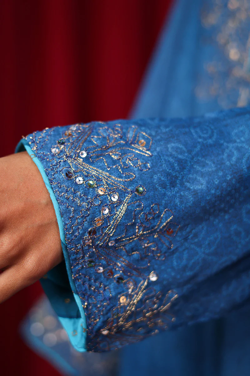 Aari Glam Funn Suit - Image 3