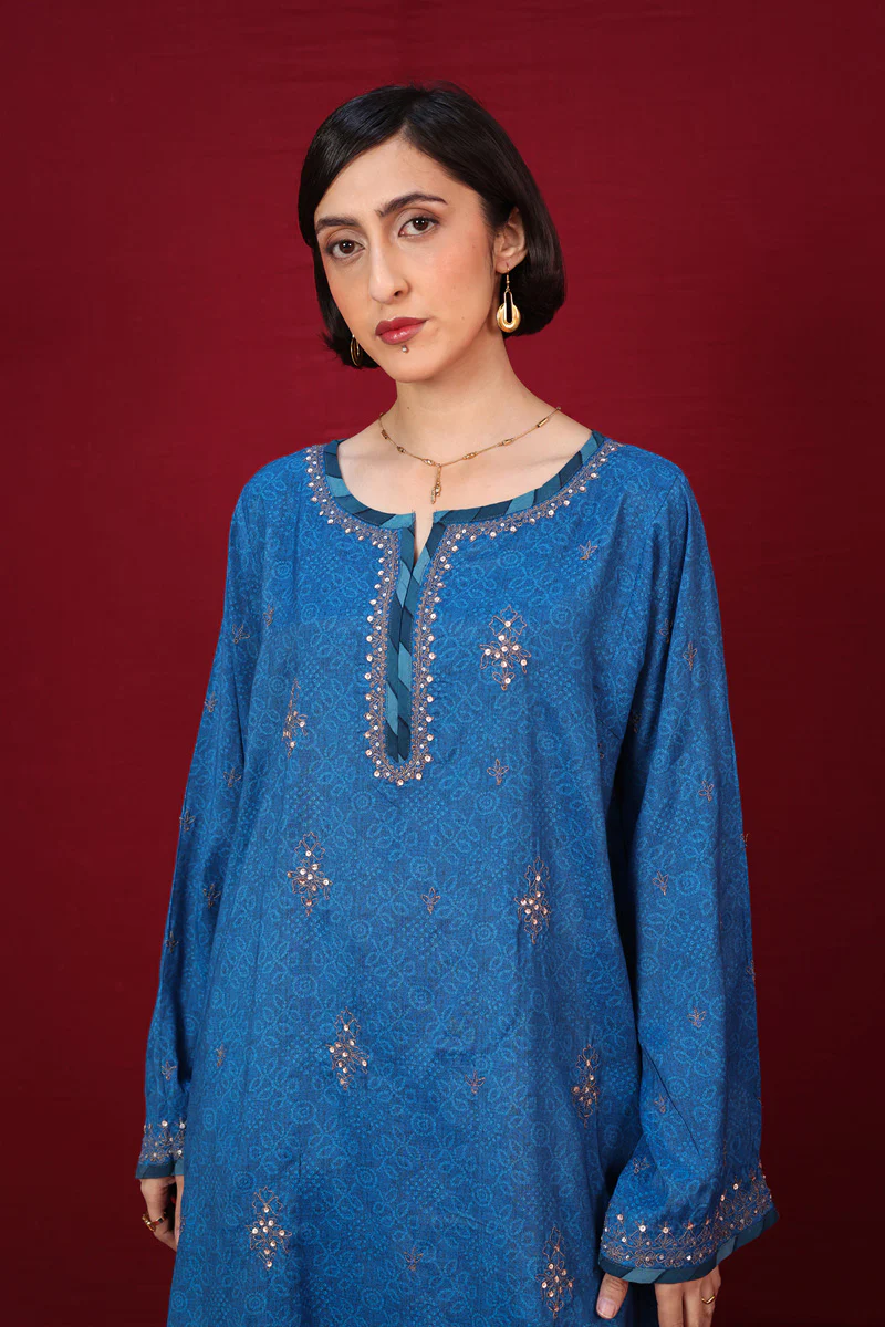 Aari Glam Sanat Suit - Image 2