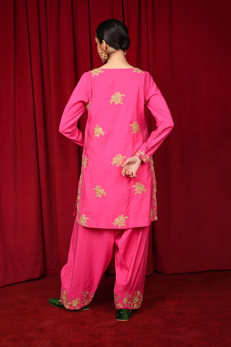Gulnar Nawabi Gota Suit - Image 5