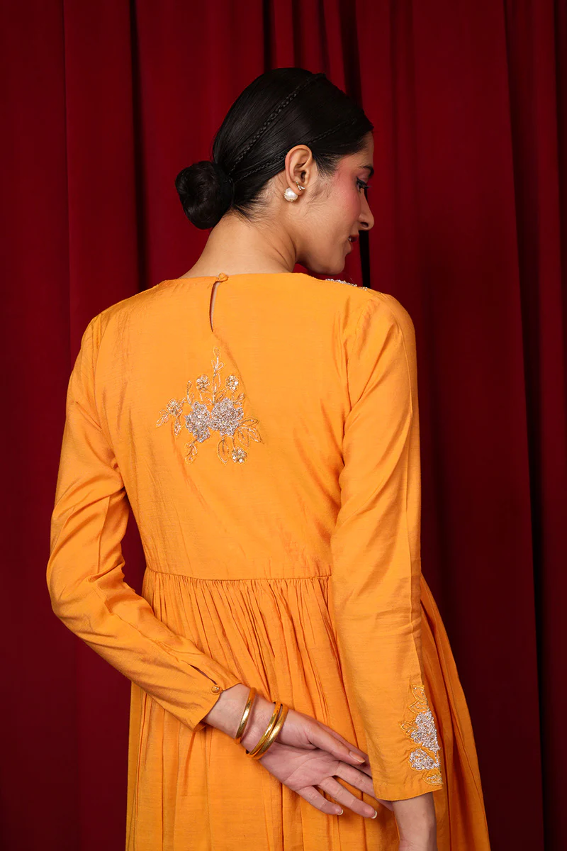 Nawabi Gota Naz Suit - Image 5