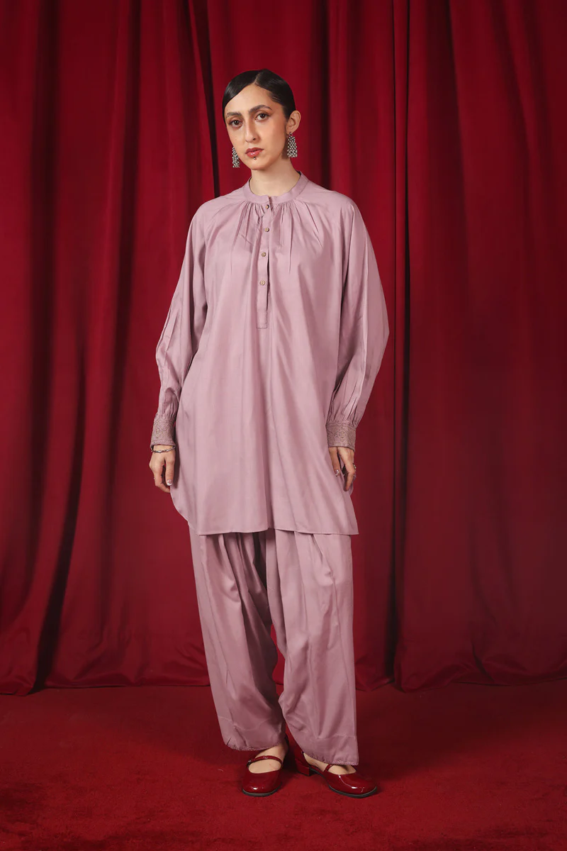 Vintage Grace Elite Kurta - Image 7