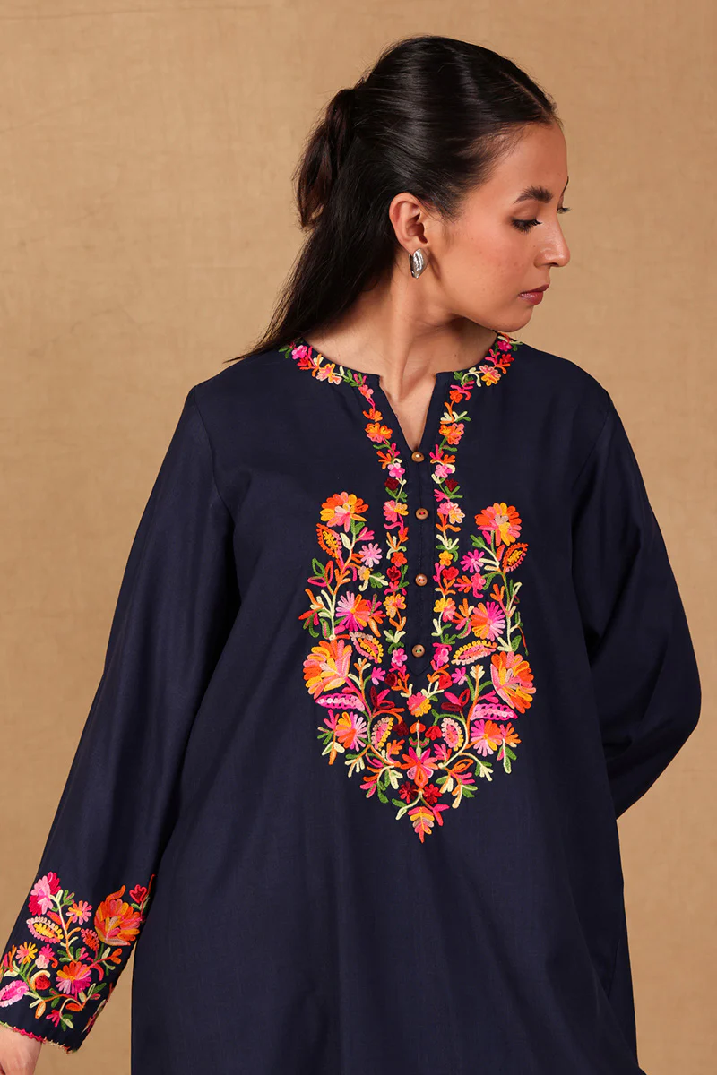 Embroidered Chroma 2 Piece Set - Image 4