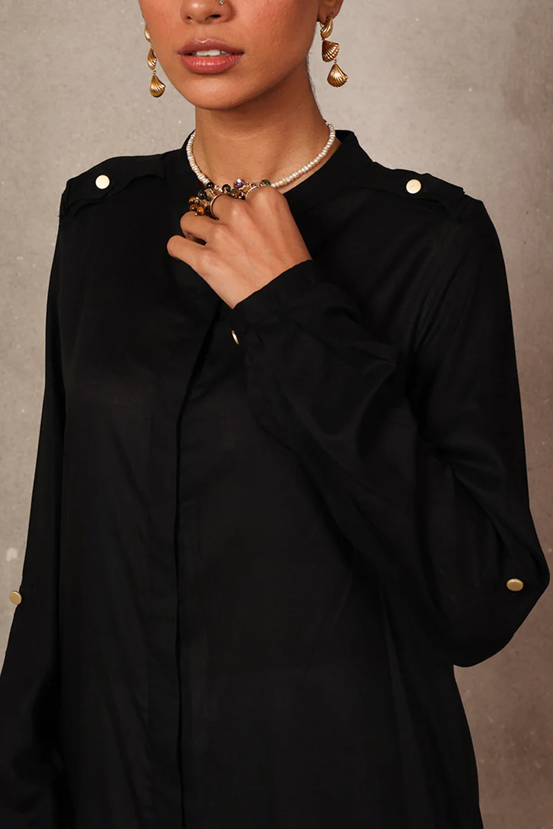 Solid Button-Detail Kurta - Image 4