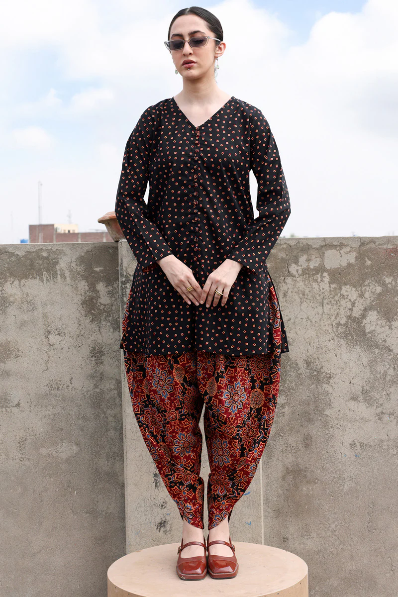 Rang-E-Ajrak Duo-Set - Image 11