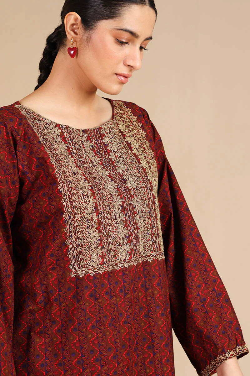 Shyrdak Embroidered Glow Duo - Image 7