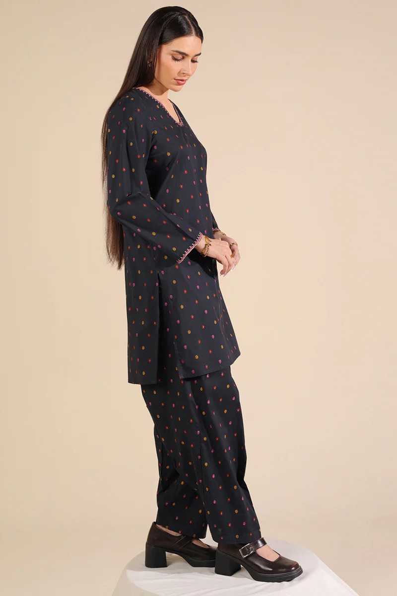 Zeenat Threads Set - Image 13