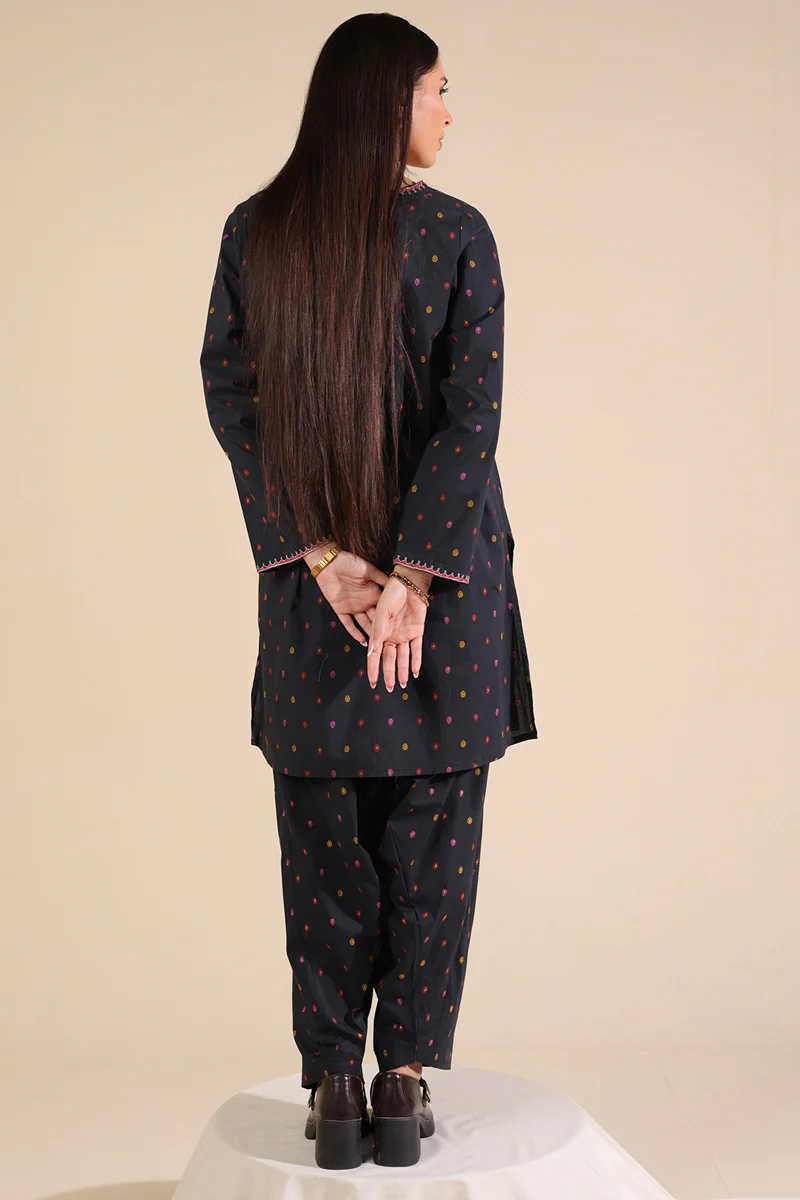 Zeenat Threads Set - Image 15