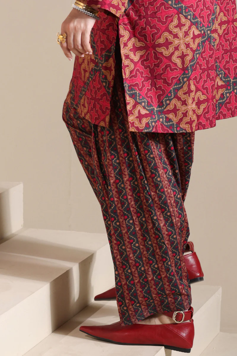 Shyrdak Beaded Co-Ord Set - Image 8