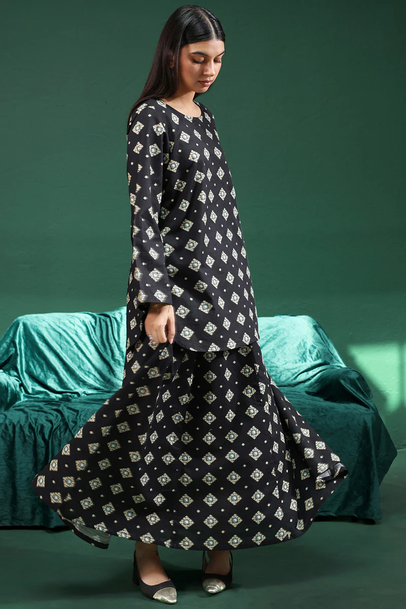 Soul of Sindh Skirt Set - Image 2