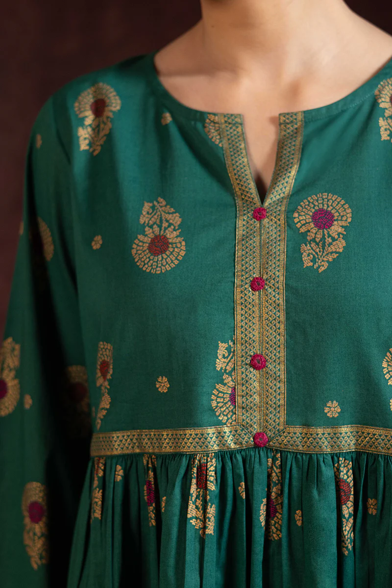 Zari Whisper Flared Dress - Image 15