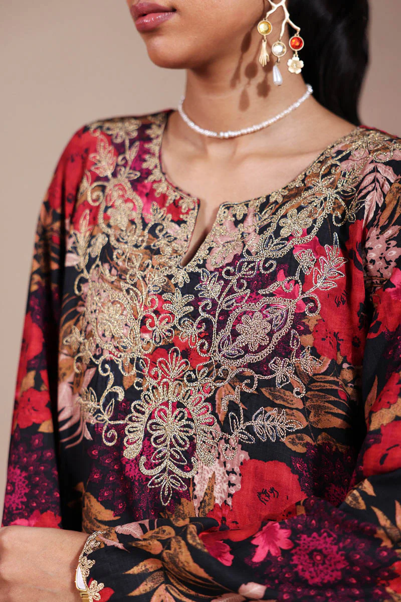 Vibrant Roses Gilded Set - Image 11