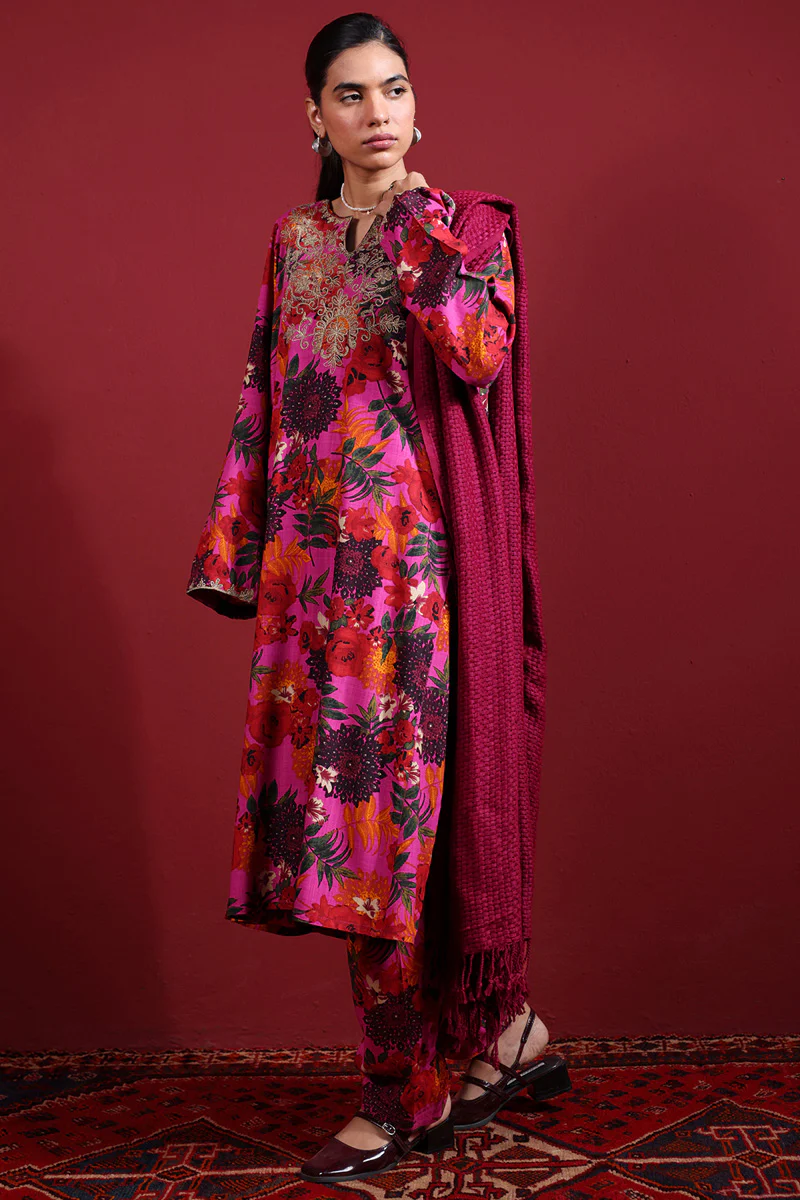 Vibrant Roses Gilded Set - Image 6