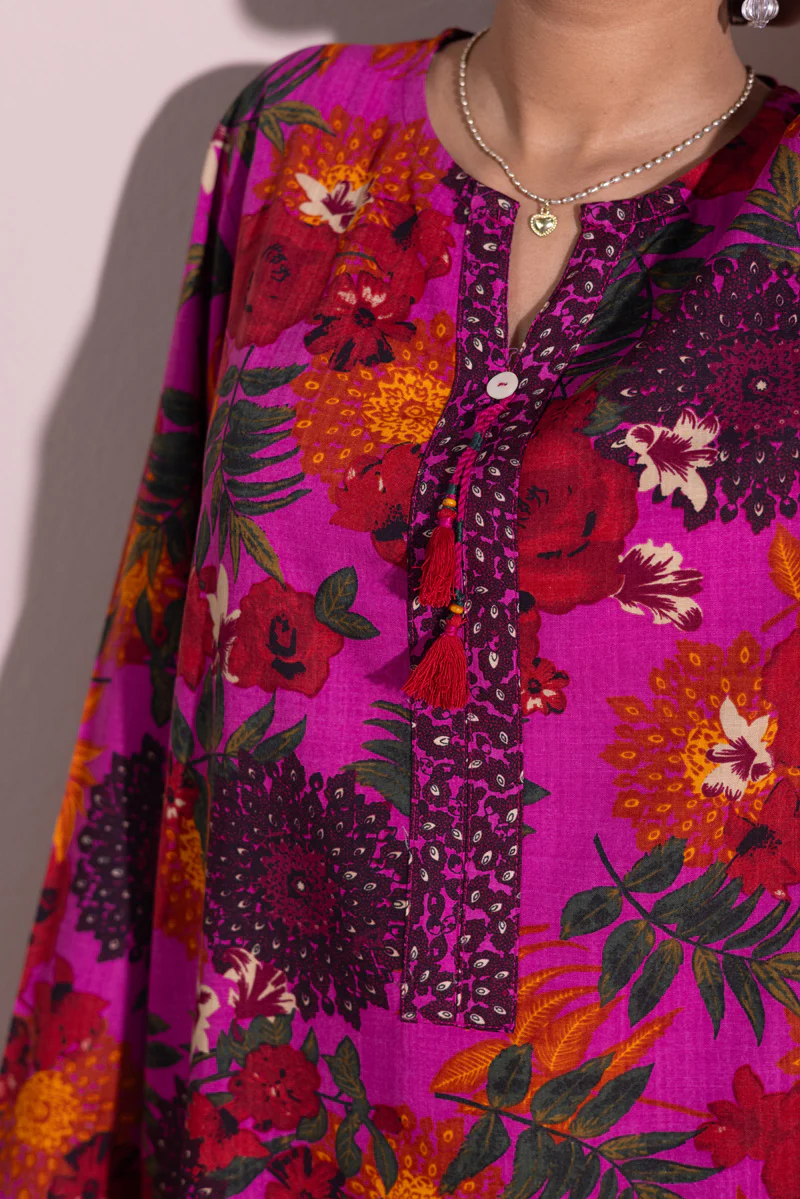 Vibrant Roses Bloom Set - Image 2
