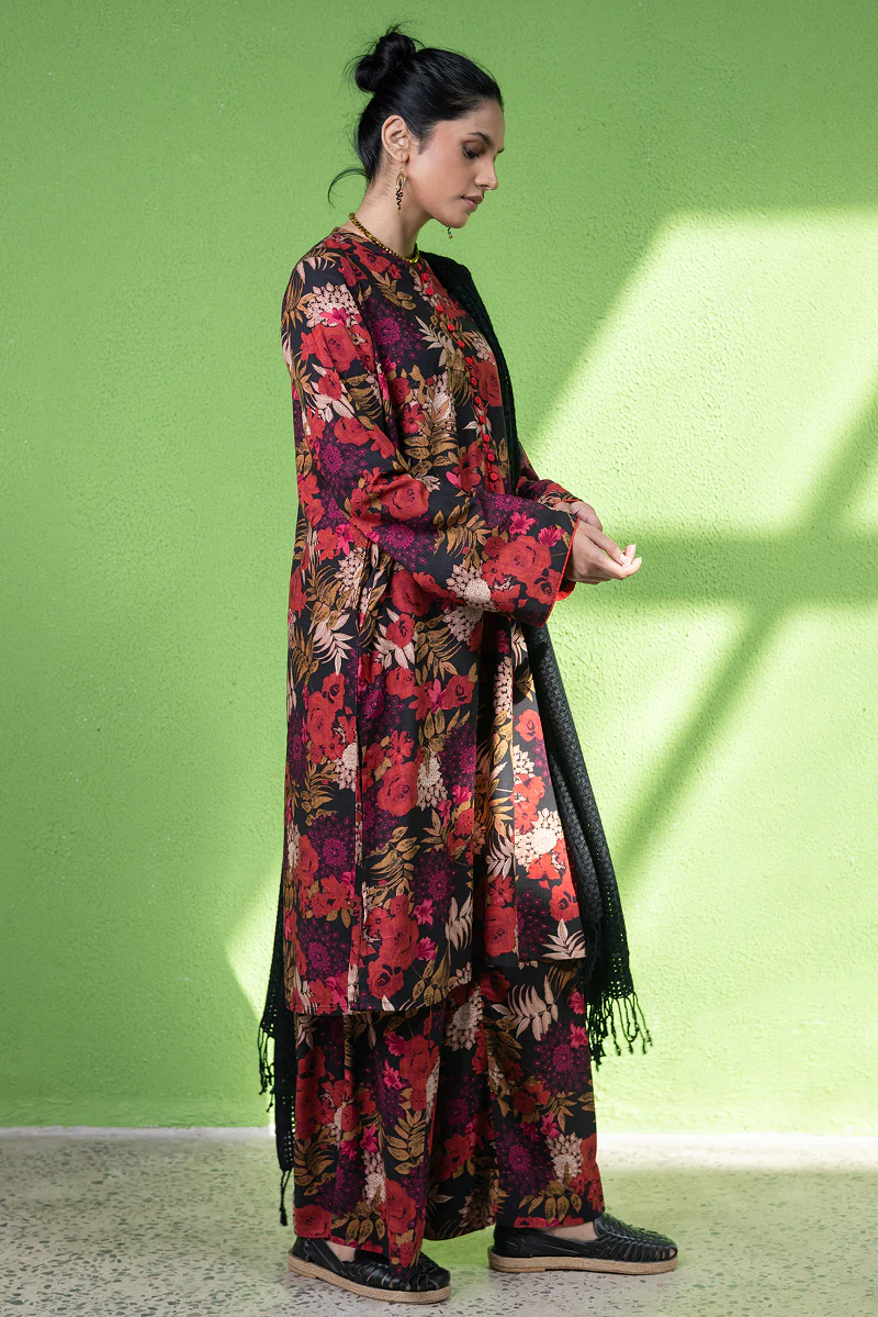Vibrant Roses Printed Set - Image 13