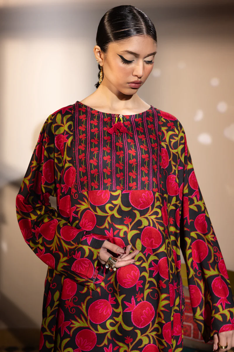 Tassel Touch Suzani Set - Image 10