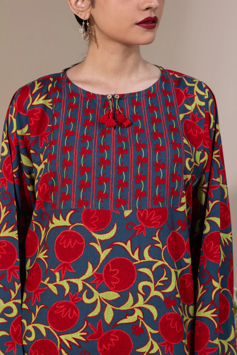 Tassel Touch Suzani Set - Image 2