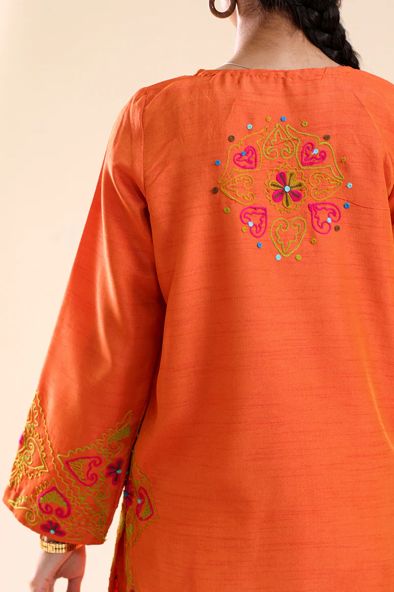 Tajik Folk Embroidered Set - Image 4